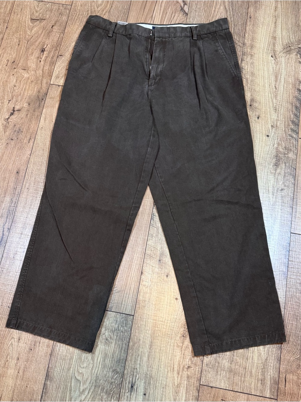 Dockers Men's Dark Brown Pleated Pants, drapey. Preppy, office, classic